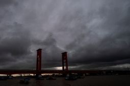 BMKG memprakirakan hujan turun di sejumlah kota besar