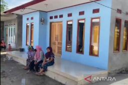 Korban banjir di Cisompet, Garut mulai tempati rumah bantuan pemkab