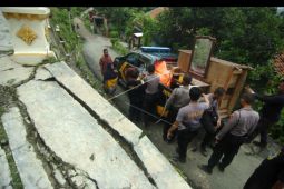 Musibah tanah bergerak di Tegal