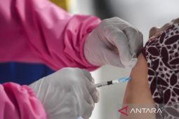 Lebih enam bulan tak disuntik vaksin dosis dua, harus ulang