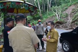 Pemkab Trenggalek usulkan pembangunan tembok penahan tebing cegah longsor