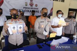 Polrestro Bekasi tangkap dua begal