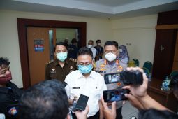 Pemkot Pontianak menggiatkan pelacakan kasus dan vaksinasi COVID-19