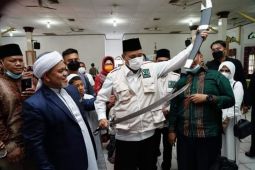 Lantunan shalawat oleh Wali Kota Tebing Tinggi tandai pembukaan pameran artefak Rasulullah