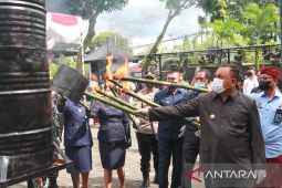 Kejari Negara-Jembrana musnahkan barang bukti Rp500 juta