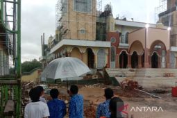 Dinas PUTR HSS segera teliti sebab runtuhnya satu menara Masjid Islamic Center