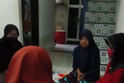 Pimpinan DPRD Surabaya beri perhatian modin pengidap kanker laring