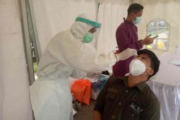 Kasus aktif COVID-19 di Cirebon bertambah capai 1.689 orang