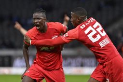 Leipzig tutup akhir pekan dengan pesta enam gol  dan empat besar