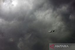 Delapan penerbangan ke Bandara Ambon dialihkan karena cuaca buruk, begini penjelasannya