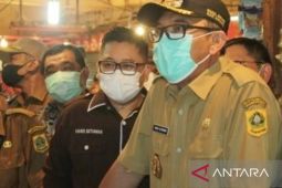 Pedagang Pasar Cisarua Bogor mogok jual tempe