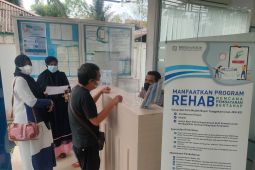 Jelang berlakunya Inpres JKN, Kantor BPJS Kesehatan Paser ramai didatangi masyarakat