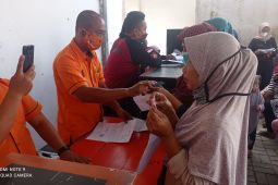 Kantor Pos Lebak salurkan dana program sembako tunai total Rp35 miliar