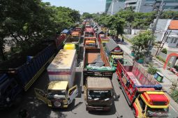 Unjuk rasa pengemudi truk