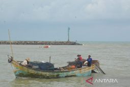 Nelayan Aceh Timur keluhkan muara PPN Idi dangkal