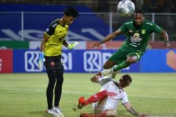 Liga 1: Arsenio Valpoort jadi "starter" saat Persebaya hadapi Arema FC