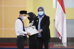 Bupati Bogor kuliahkan 165 perangkat desa di IPB University pada 2022