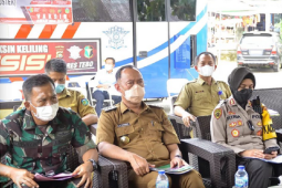 Bupati Tebo ikut kegiatan vaksin dengan Kapolri sacara virtual