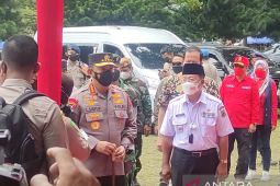 Kapolri tinjau langsung pelaksanaan vaksinasi massal di Cianjur