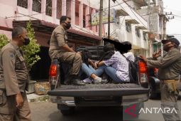 Enam pelajar Banda Aceh diamankan Satpol PP saat asik bermain biliar