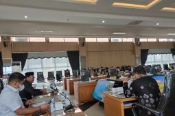 DPRD Kalsel tunda pembahasan hasil evaluasi RPJMD 2021 - 2026