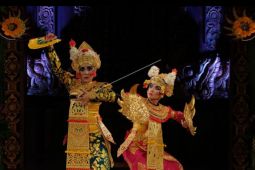 Parade tari Legong