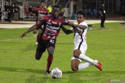 Mantan bek Persipura David Rumakiek bangga bergabung dengan Persib Bandung