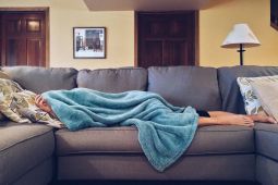 Simak tidur sehat ala dokter THT