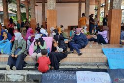 Bupati Tangerang layangkan larangan operasi pabrik pencemar limbah