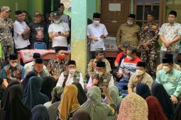 Ketum PBNU datang dan salurkan bantuan korban gempa Pasaman Barat