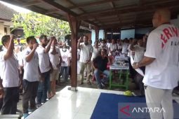 Puluhan warga Pemogan Denpasar siap jadi "Relawan De Gadjah"