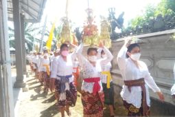 Umat Hindu gelar upacara Melasti