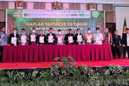 Bupati Sambas terima penghargaan Dewan Da'wah Award