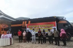 Bantuan Presiden sebanyak 2.000 paket sampai di Pasaman Barat