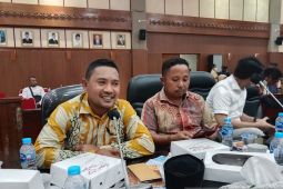 Pemkab SBB belum jelaskan kendala proyek pengadaan kapal, jangan "tebang pilih"