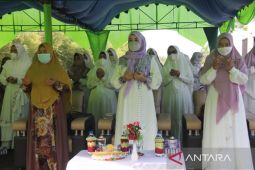 PKK dan GOW peringati isra mikraj pererat silaturahmi