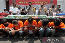 Polrestabes Surabaya gagalkan peredaran 46,6 kilogram sabu