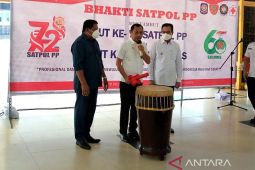 Wagub Maluku apresiasi Satpol PP bagikan 1.000 APD gratis, begini penjelasannya