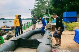 Polairud Jambi siagakan perahu karet di obyek wisata Danau Sipin