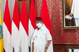 Gubernur Koster instruksikan bupati percepat vaksinasi penguat