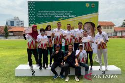 Sprinter Bekasi 'kawinkan' medali emas Kejurnas Atletik nomor 4x100 meter