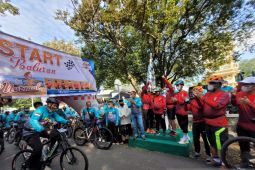 Setahun Bung Karna-Nyai Khoir, Gowes bareng sambil berwisata di Taman Nasional Baluran Situbondo