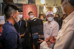 Teten: Konsumen Indonesia  harus diedukasi beli produk dalam negeri