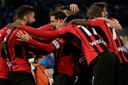Liga Italia-Milan gulingkan Inter dari puncak klasemen setelah bungkam Napoli 1-0