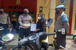 Polres Sukabumi serahkan sepeda motor hasil curian kepada pemiliknya