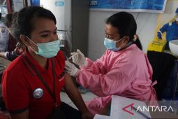 Lantamal IX gencarkan vaksinasi penguat di Ambon, dorong capaian target