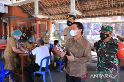 Bupati Klungkung genjot "booster" berbasis banjar