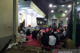 Gubernur Khofifah ajak pesantren masif dakwah cegah rentenir