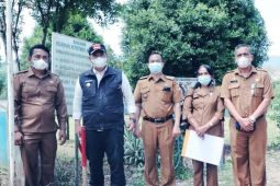 Kunker ke Desa Pamah, Bupati Eddy Berutu: Jalan Simpang Pamah - Lau Paskeh dihotmix tahun ini