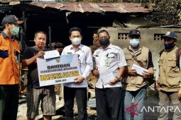 Pemkab Balangan berikan bantuan bagi korban kebakaran